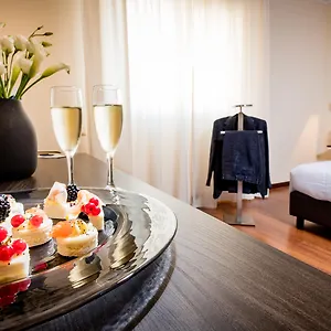 4* Ξενοδοχείο Astoria Palace